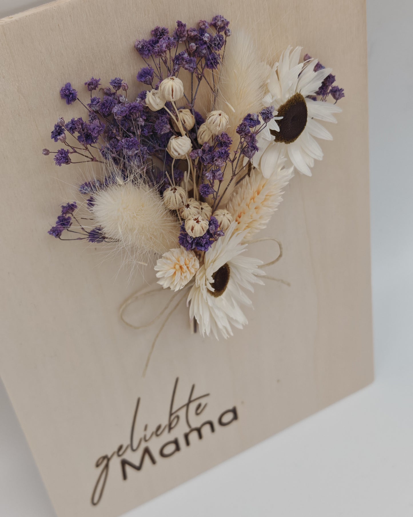 Trockenblumenschild "geliebte Mama" lila
