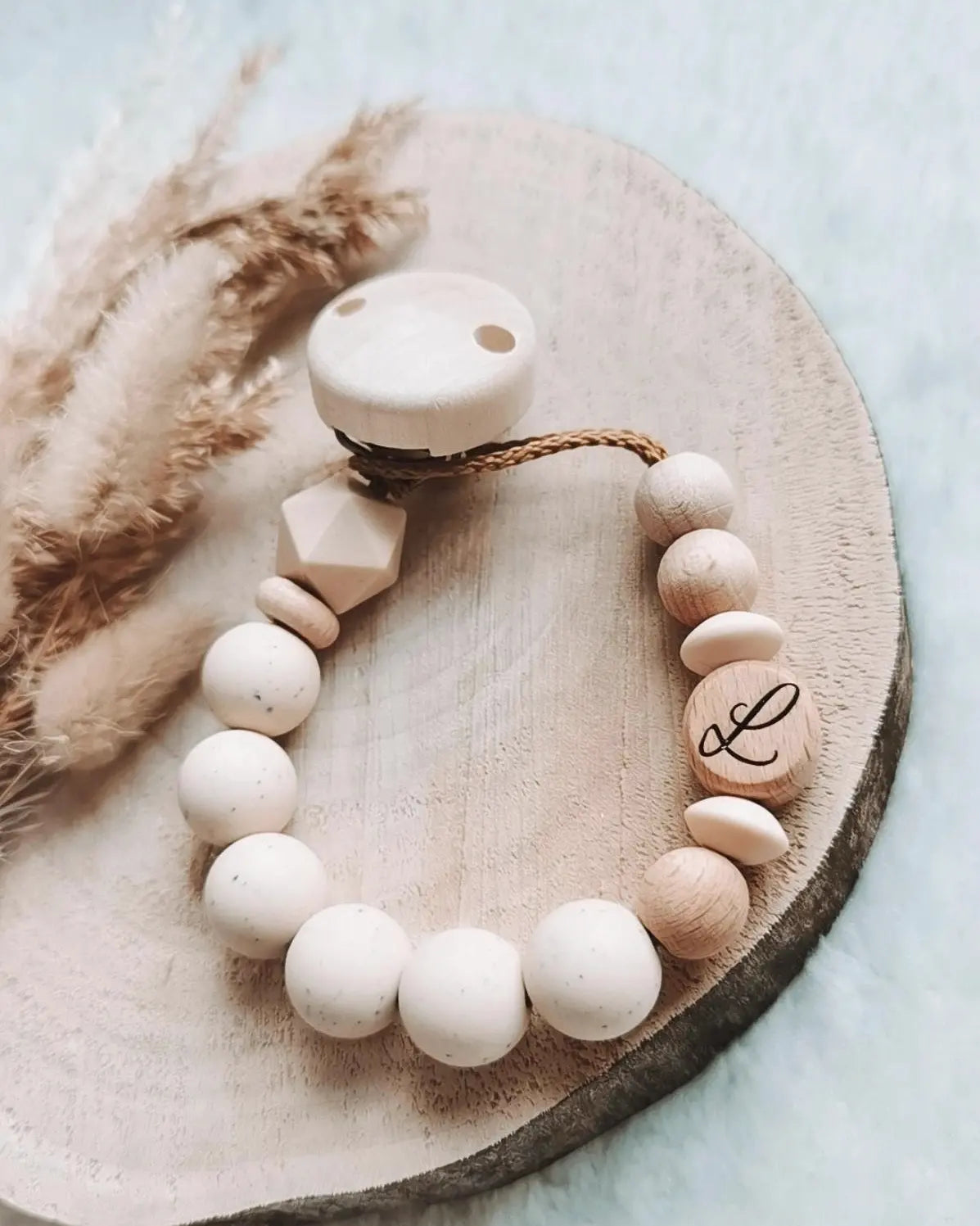 Schnullerkette "Lina" mit Initialien Gravur