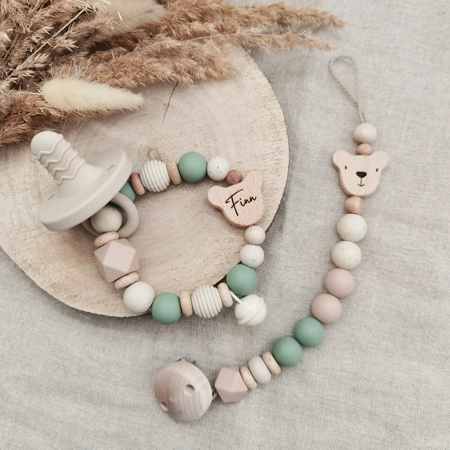 Baby Set "Finn" - Farbe Jade - Schnullerkette und oder Greifling