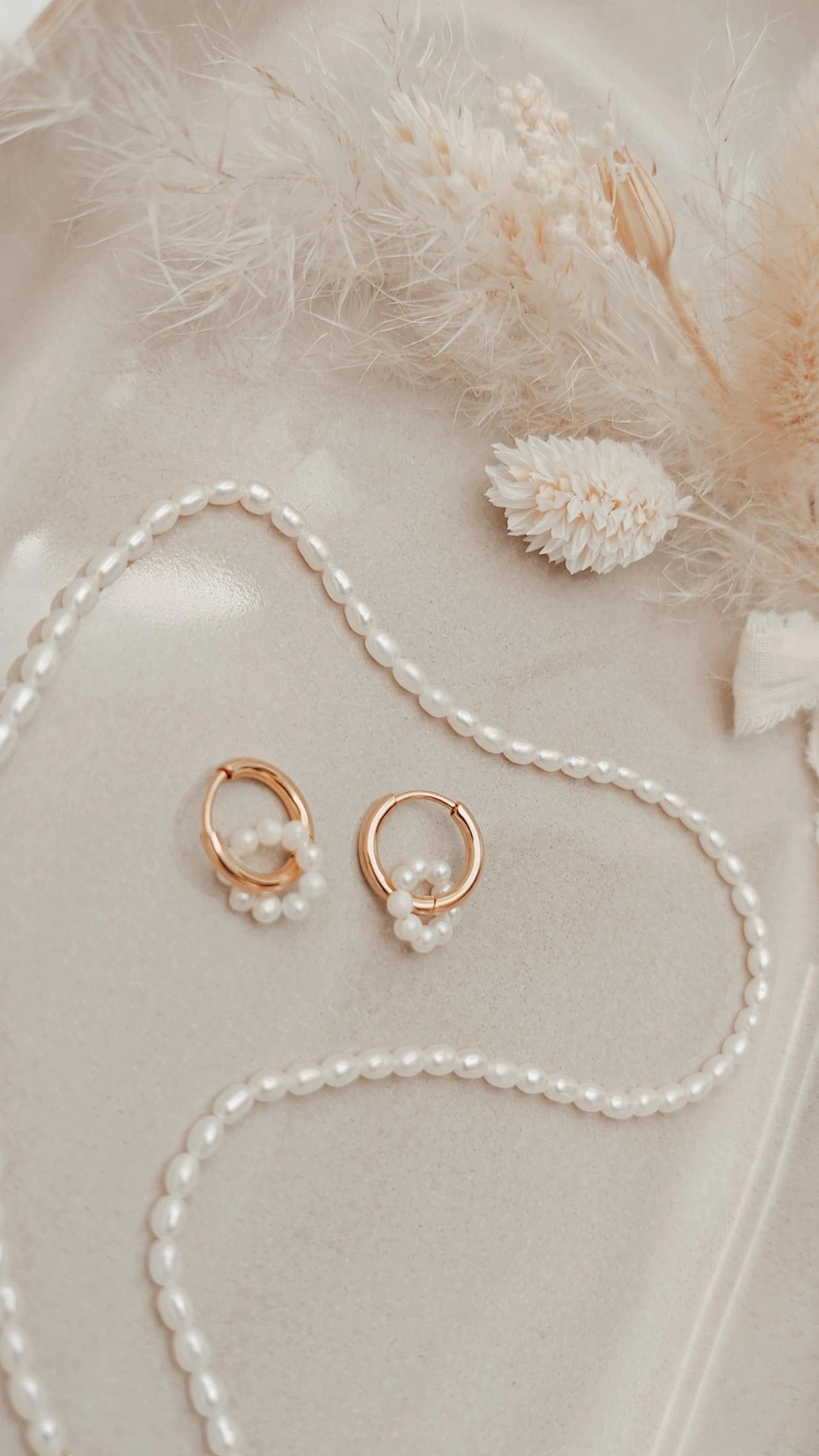 Pearl Hoops Ohrringe