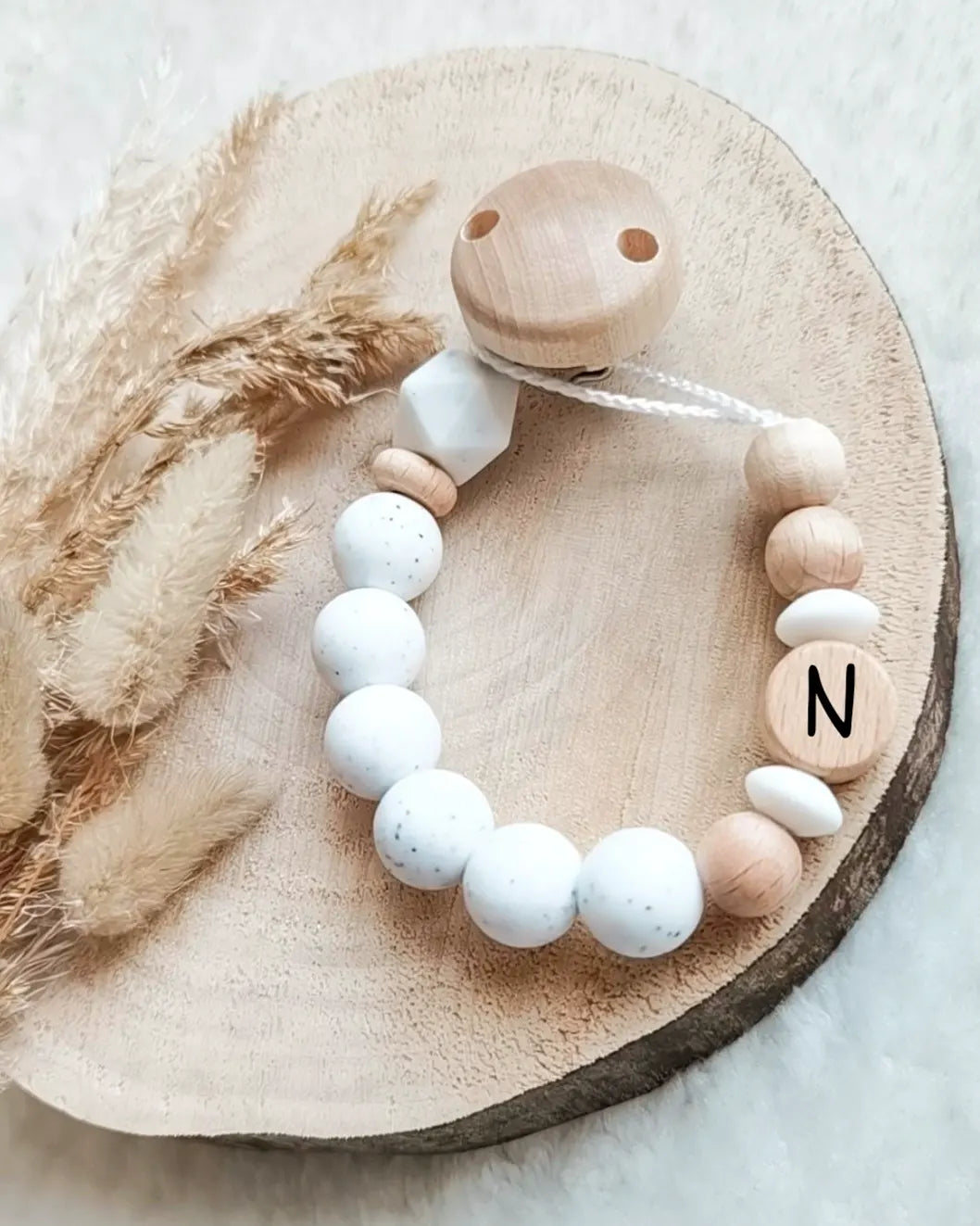 Schnullerkette "Lina" mit Initialien Gravur