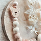 Baby Set "Lian" - Farbe Camel - Schnullerkette und oder Greifling