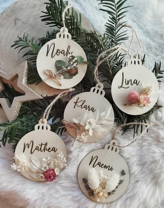 Weihnachtsdeko | Holzscheibe im Kugel Design | Trockenblumen